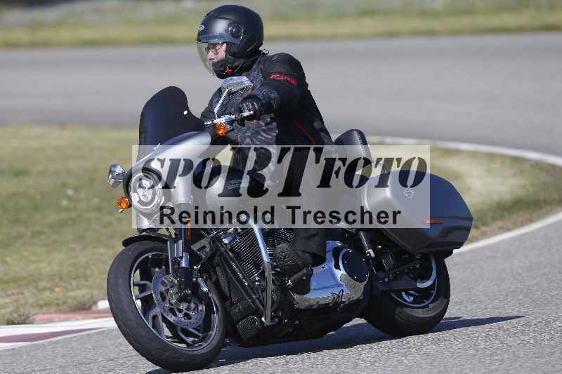 /01 02.04.2026 MAZ ADR/Gruppe gelb Gruppe gruen/87